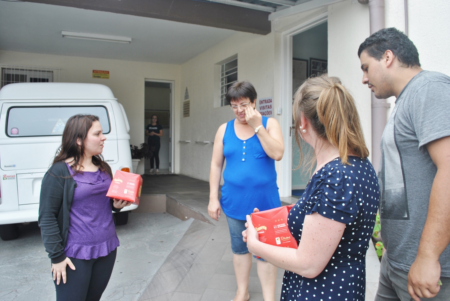  CODECA entrega donativos ao Lar da Velhice São Francisco de Assis