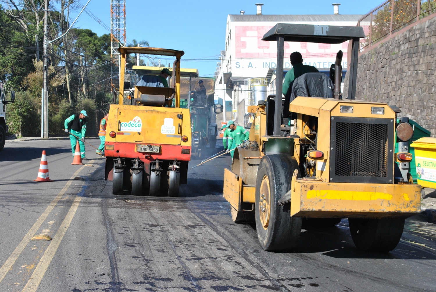  Avenida Rio Branco receberá capa asfáltica