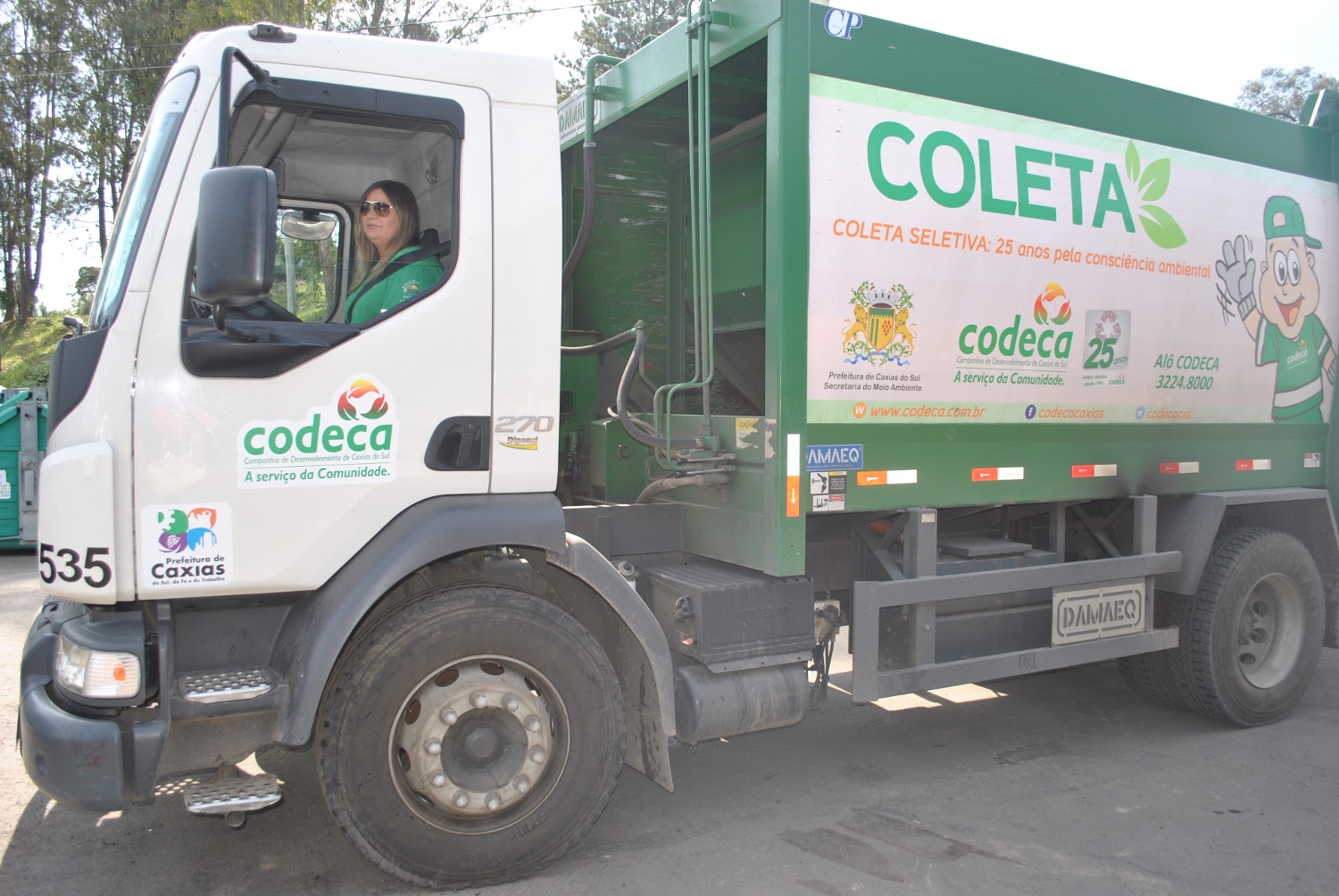  Codeca homenageia colaboradoras no Dia da Mulher Caxiense