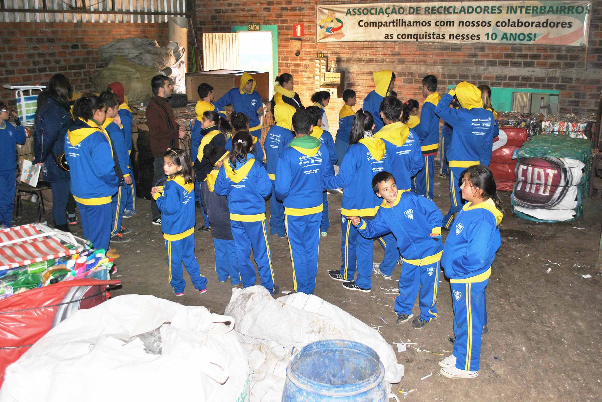  Mais uma turma do AABB Comunidade participa do roteiro Caminhos do Lixo
