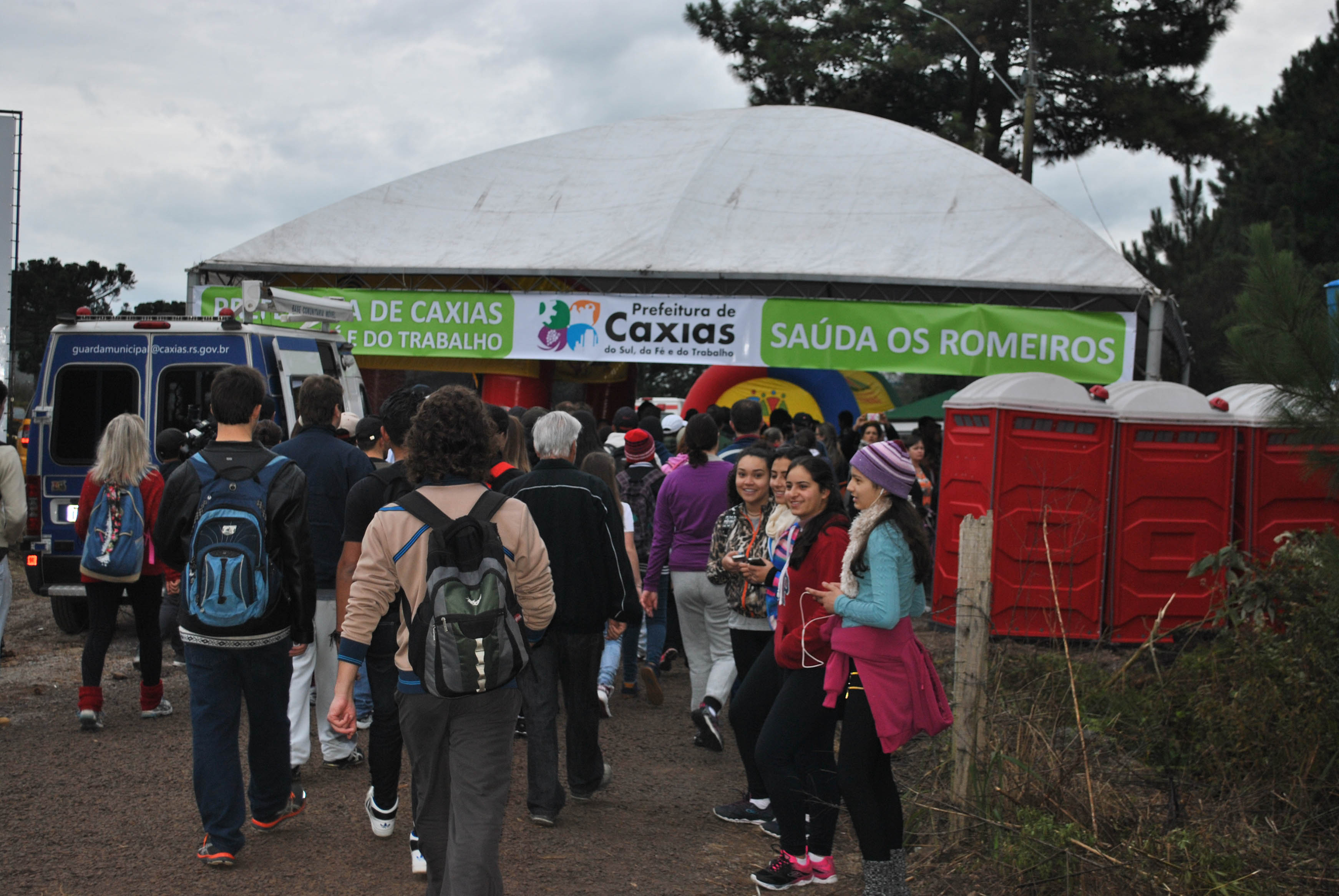  137ª Romaria de Caravaggio: primeiro dia de peregrinação leva 100 mil pessoas ao Santuário