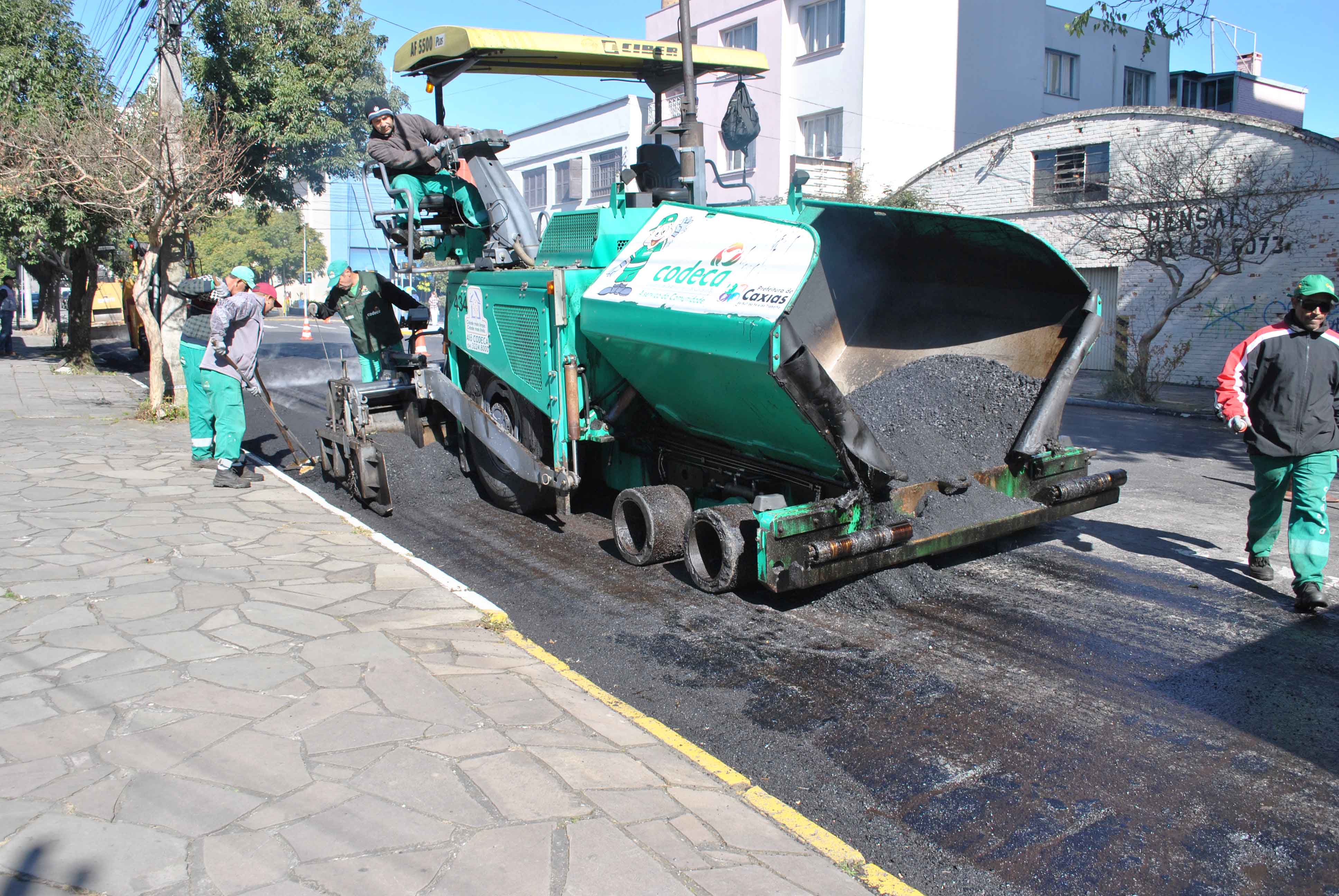 CODECA retoma obras de recapeamento asfáltico com a volta do fornecimento de CAP pela Petrobrás