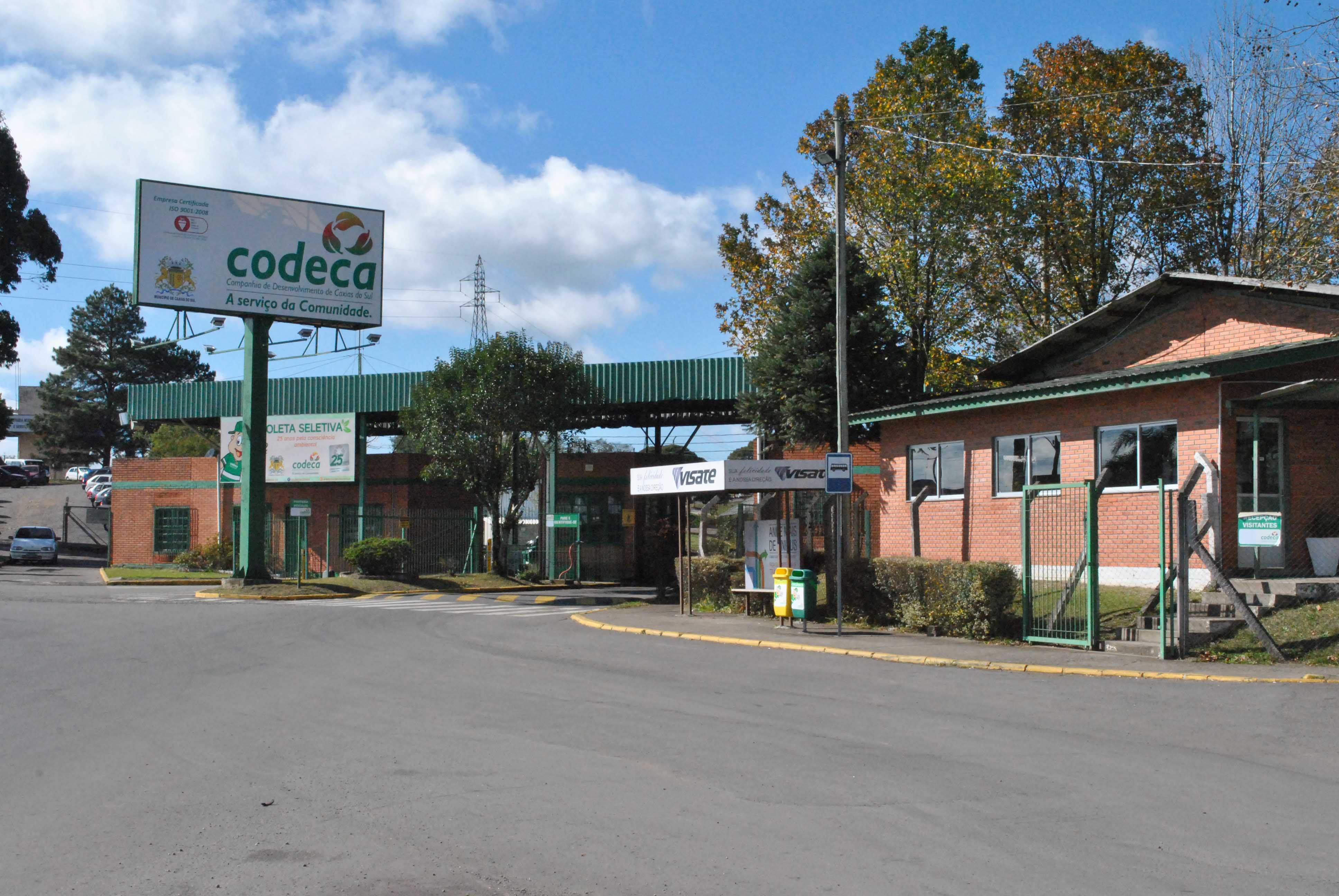  CODECA antecipa 50% do 13º Salário para seus funcionários