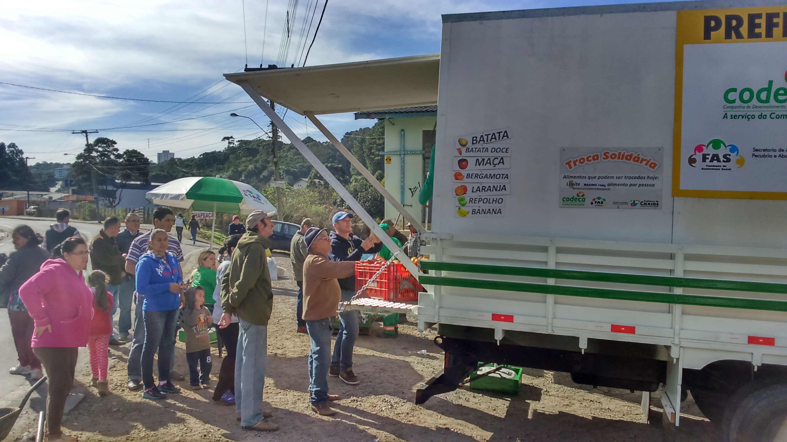  Sábado acontece mais uma edição do Troca Solidária