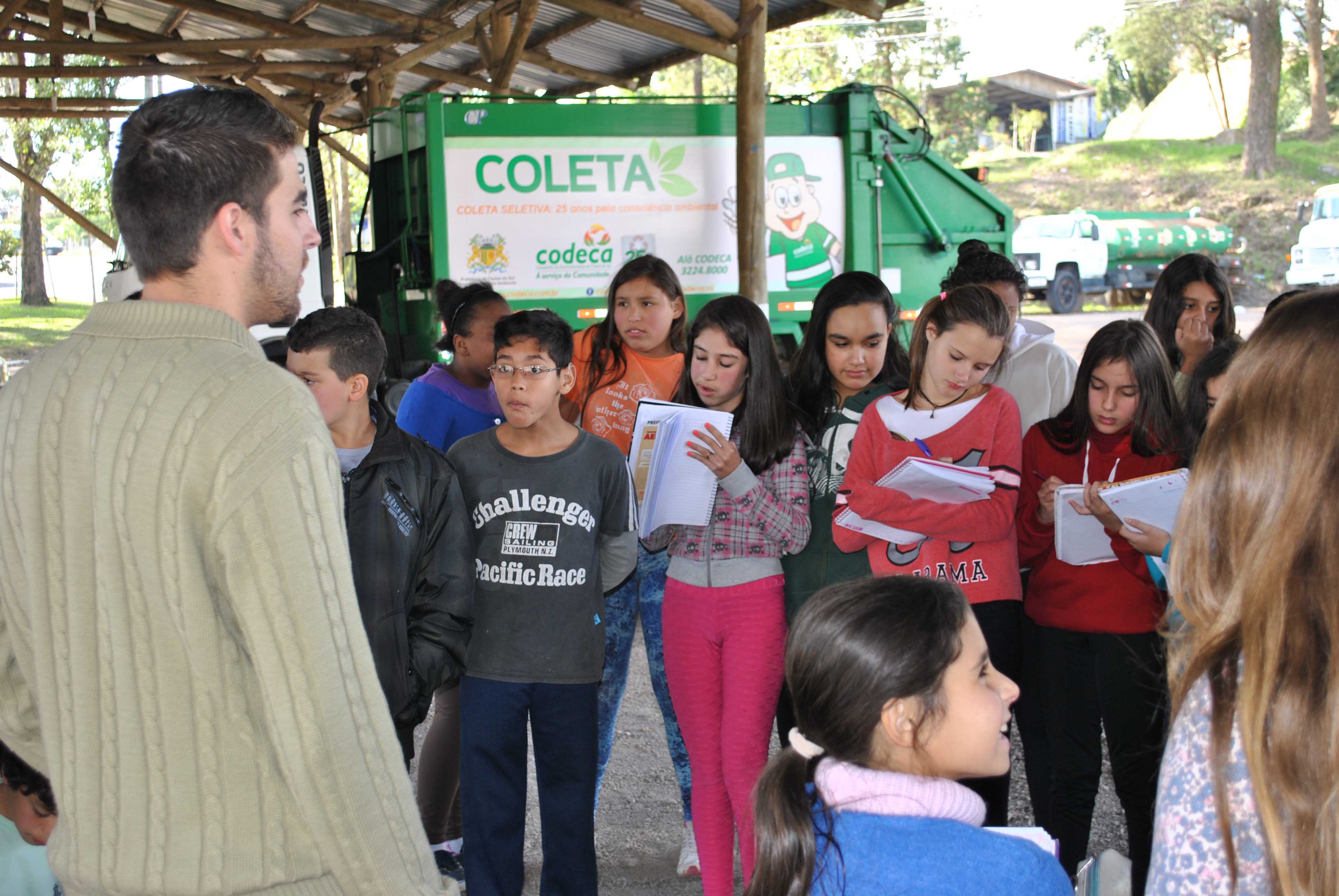  Educação ambiental da CODECA conscientiza mais de 3,5 mil pessoas no primeiro semestre de 2016
