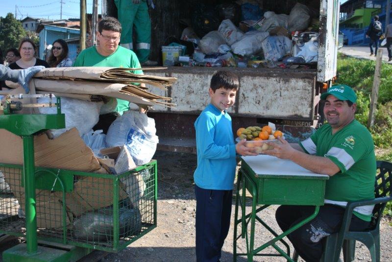  Sábado (11) é dia de Troca Solidária