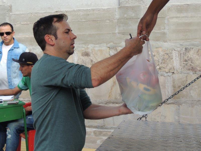  Sábado tem Troca Solidária