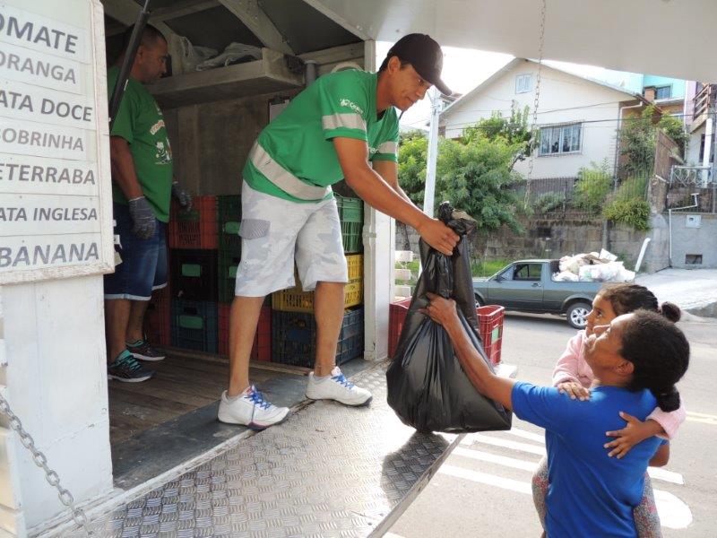  Sábado, 10 de junho, é dia de Troca Solidária