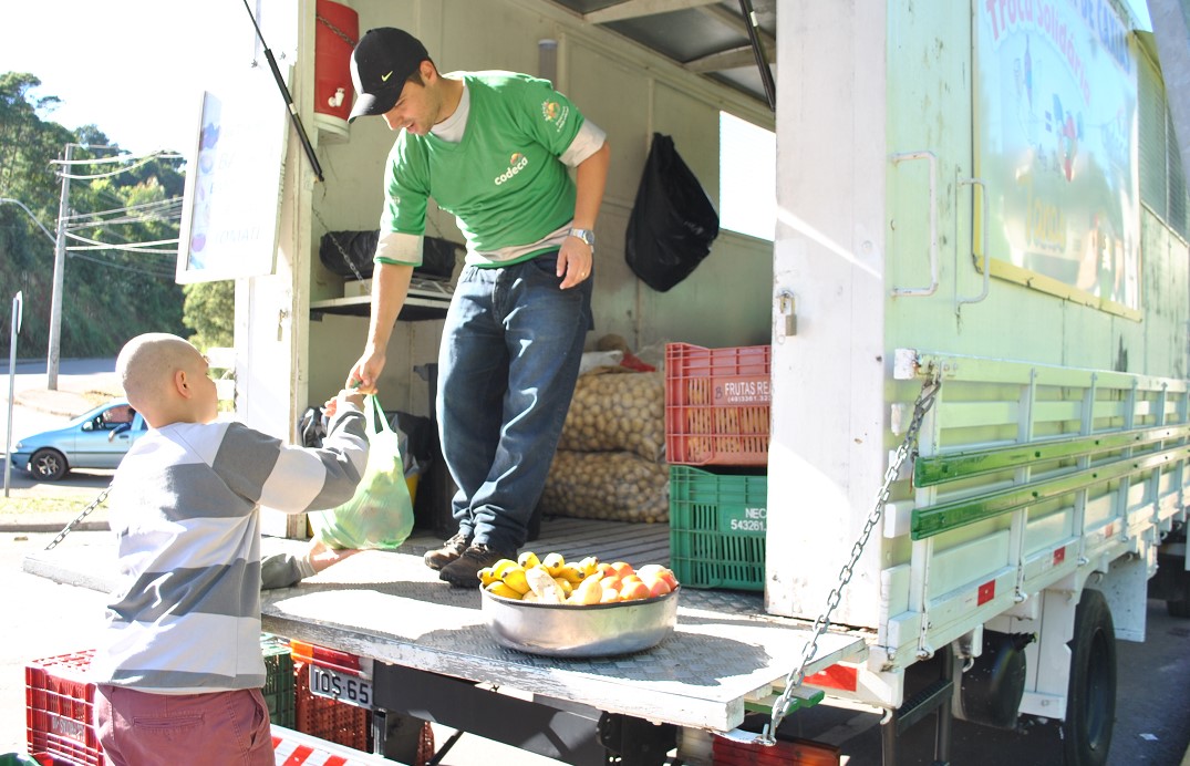  Última edição do Troca Solidária de julho será dia 26 
