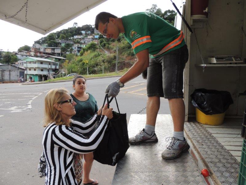  Troca Solidária acontece no feriado de quinta-feira, 15 de novembro