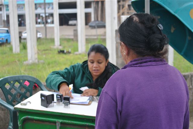  12 bairros são contemplados com o Troca Solidária nesta quinta-feira