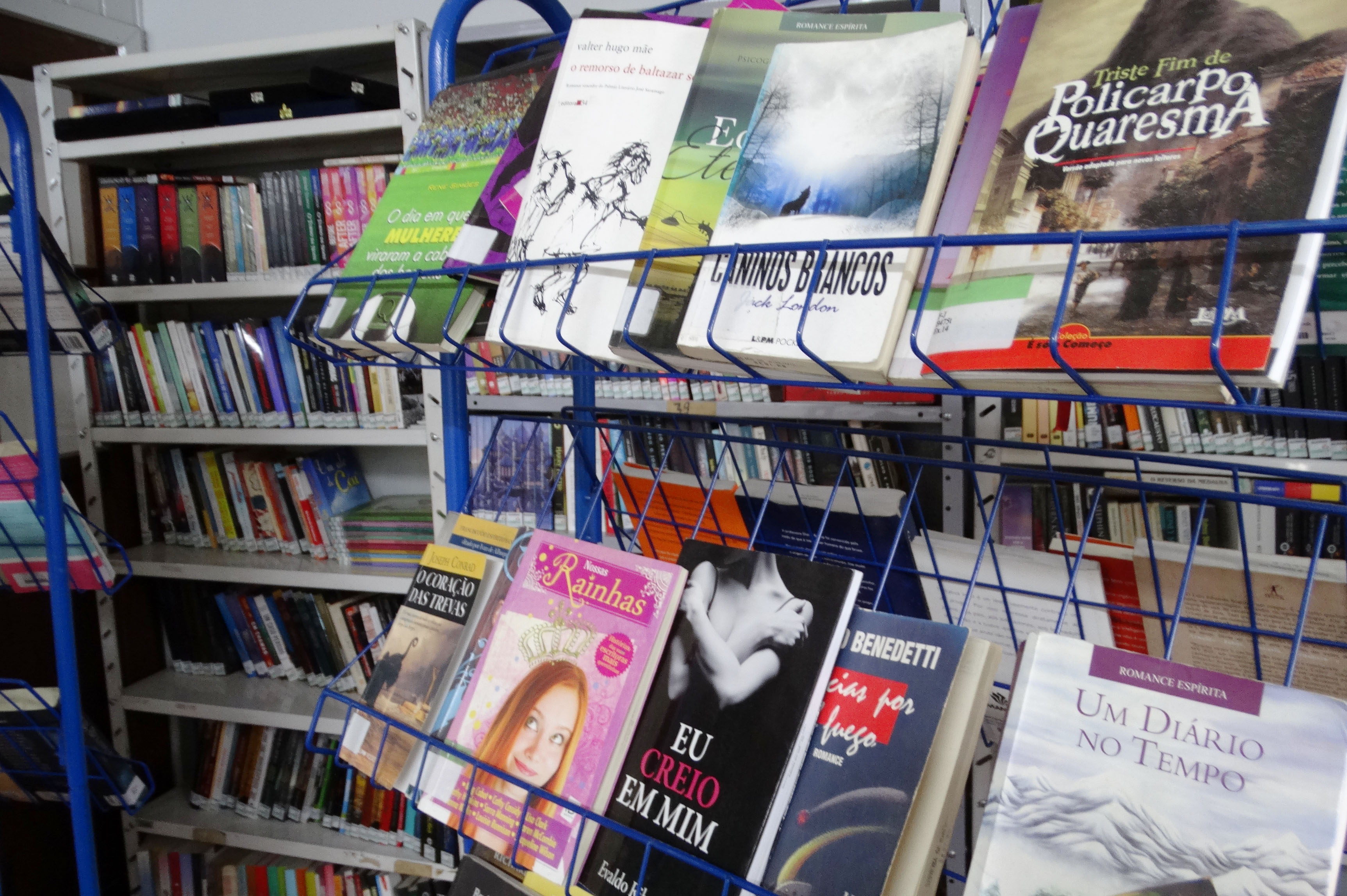  Codeca aceita doações de livros para biblioteca interna