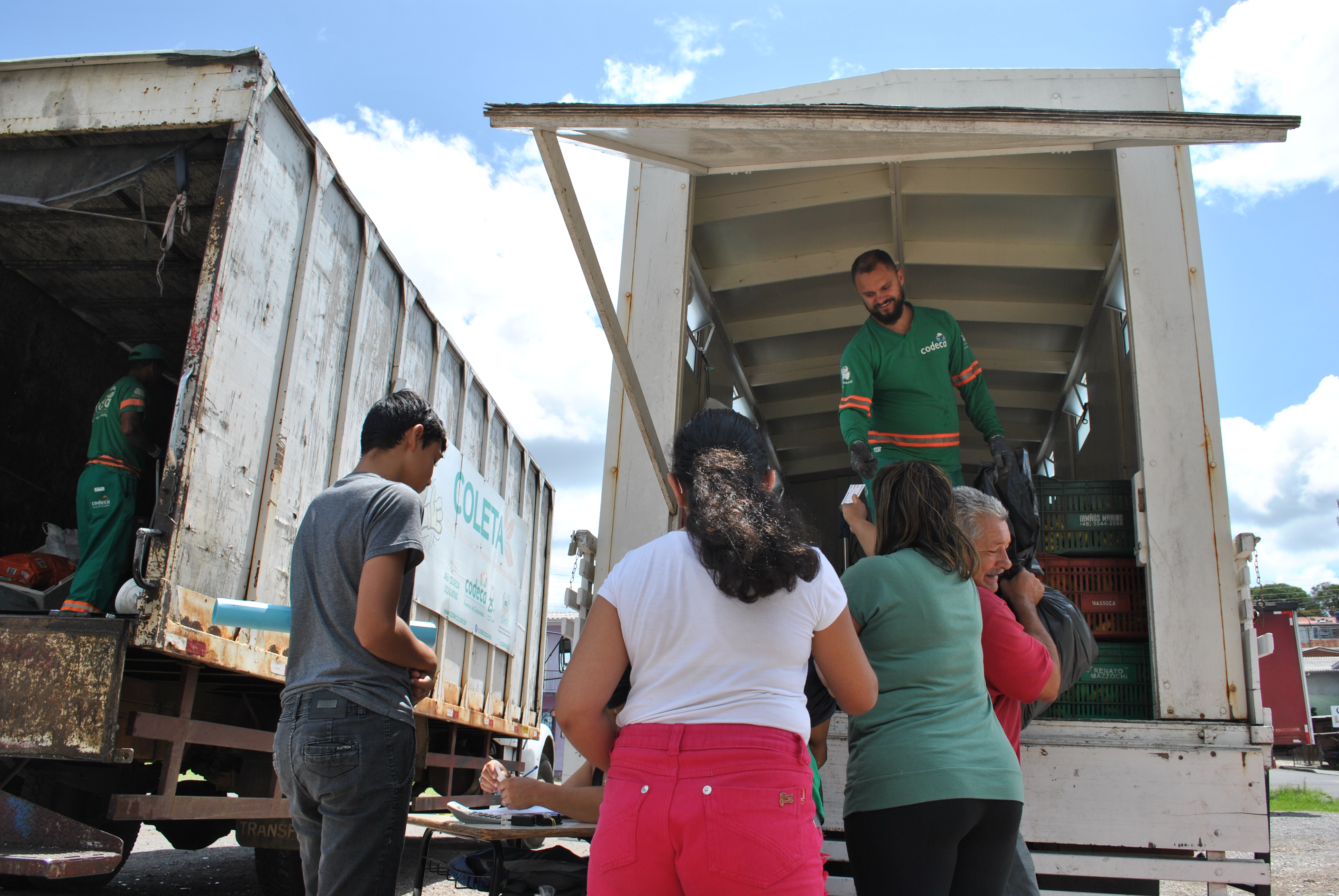  Codeca leva programa Troca Solidária a comunidades de Caxias