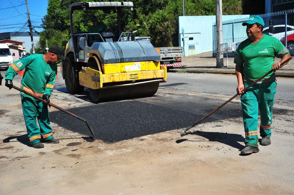  Operação Concentrada Emergencial faz obras em 10 pontos da cidade nesta quinta-feira