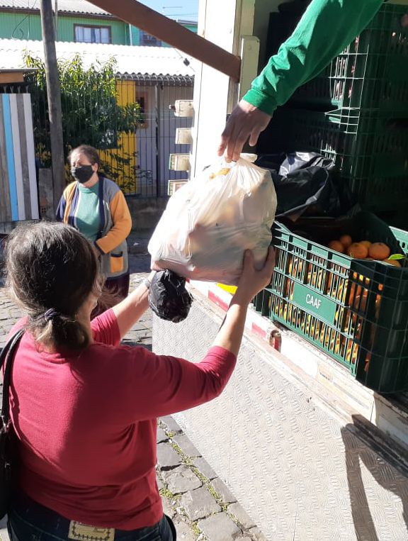  Troca Solidária beneficia mais 245 família de baixa renda