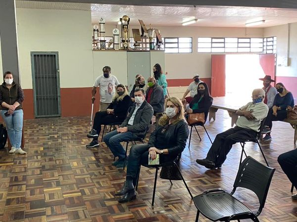  Presidente Helen participa do encerramento do Programa Luz, Cor e Flor na Zona Norte