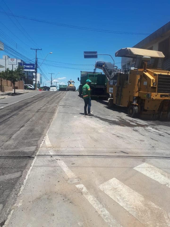  Codeca conlui a pavimentação da rua Ernesto Casara