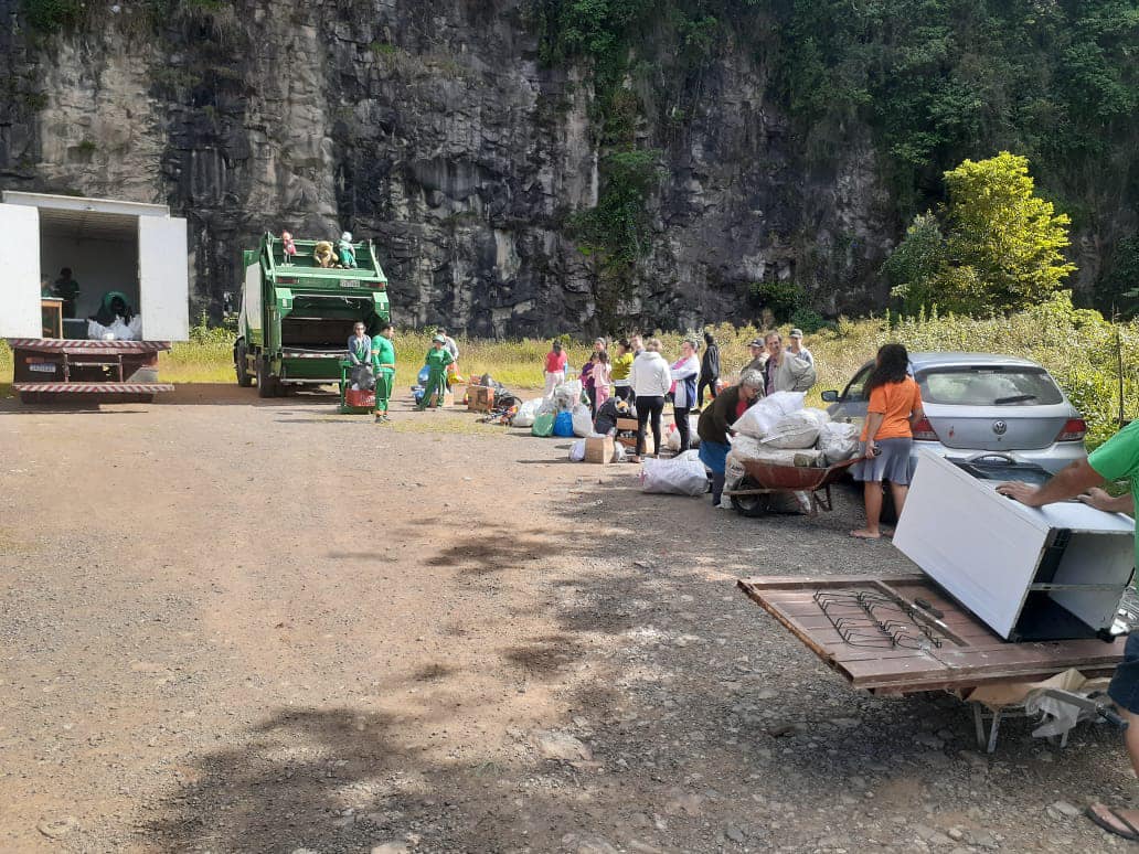  Retomada do Troca Solidária completa um ano beneficiando mais de 16 mil famílias de 29 bairros da ci