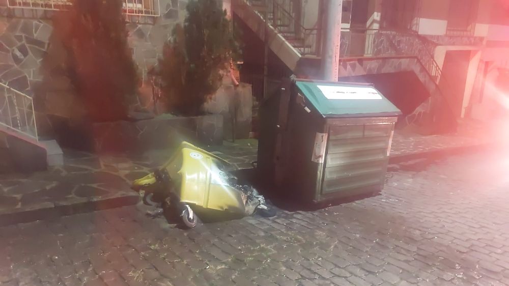  Vandalismo: Codeca contabiliza 70 contêineres amarelos queimados este ano