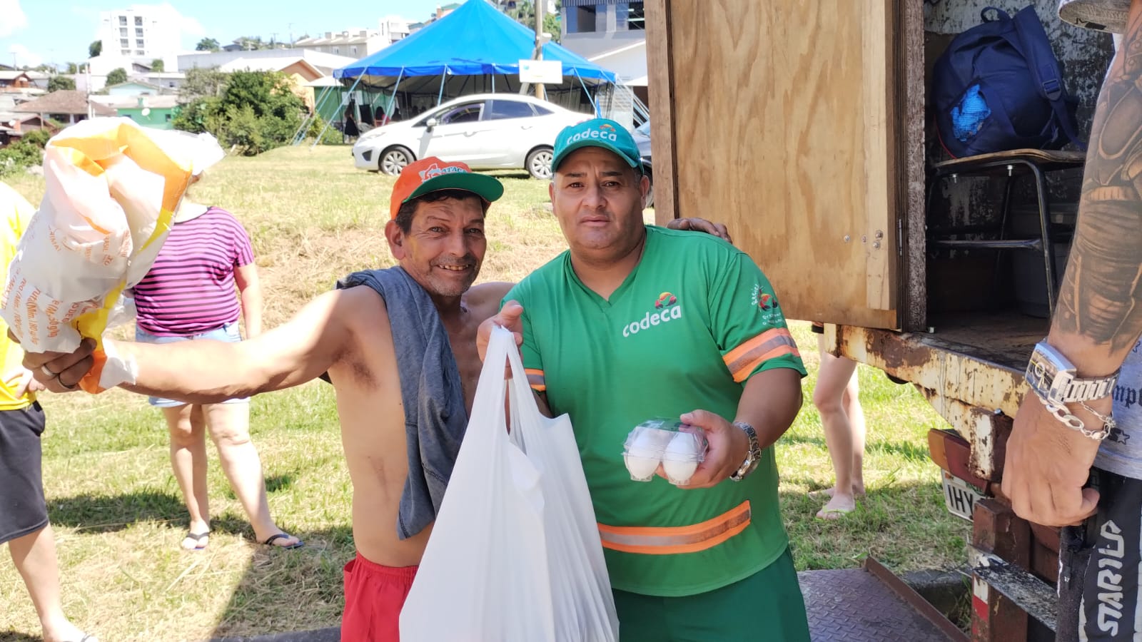  Troca Solidária beneficia 760 famílias e recolhe 20.386 quilos de resíduos neste sábado (13/04)