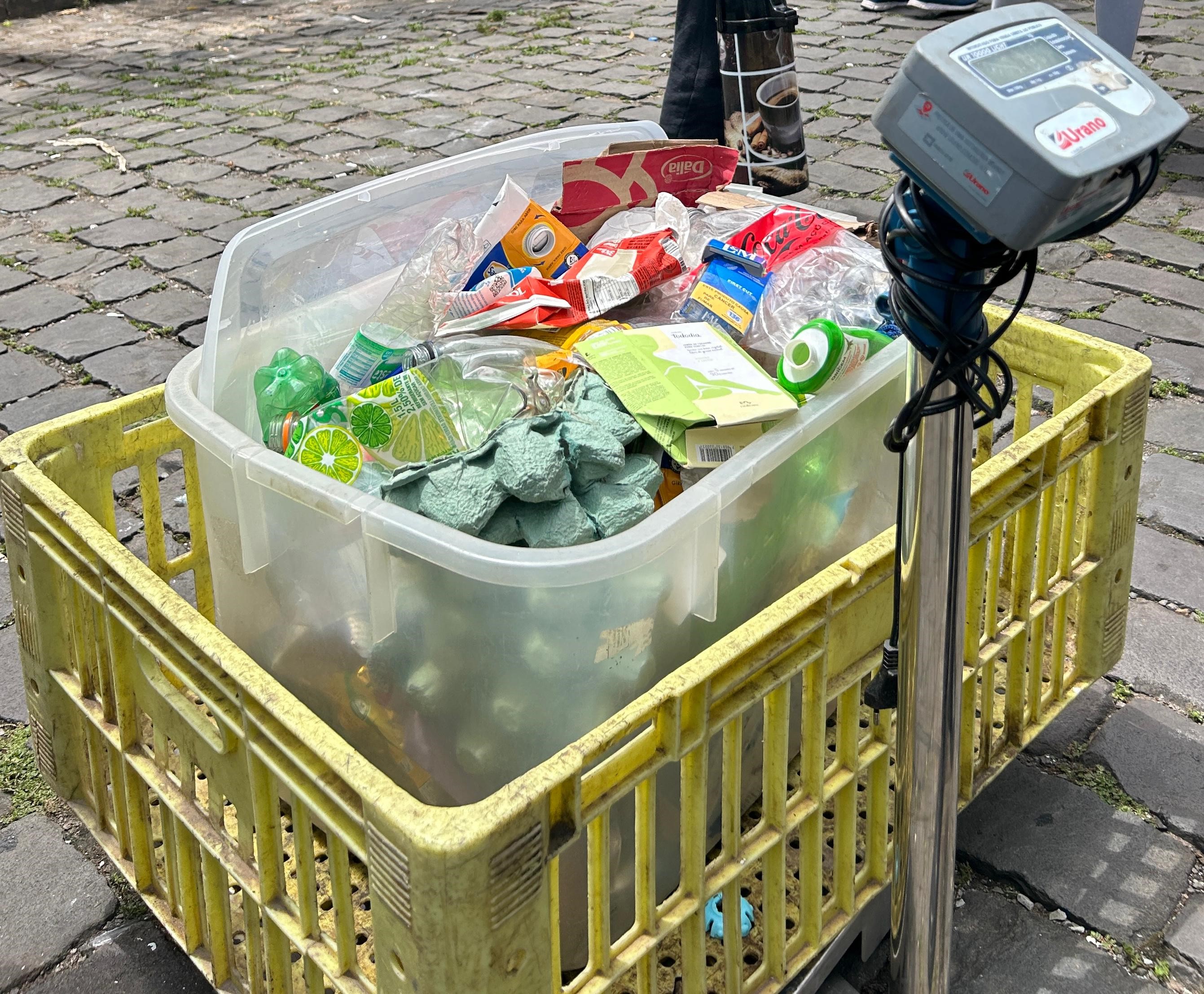  Troca solidária estará em 12 bairros neste sábado (7/12)