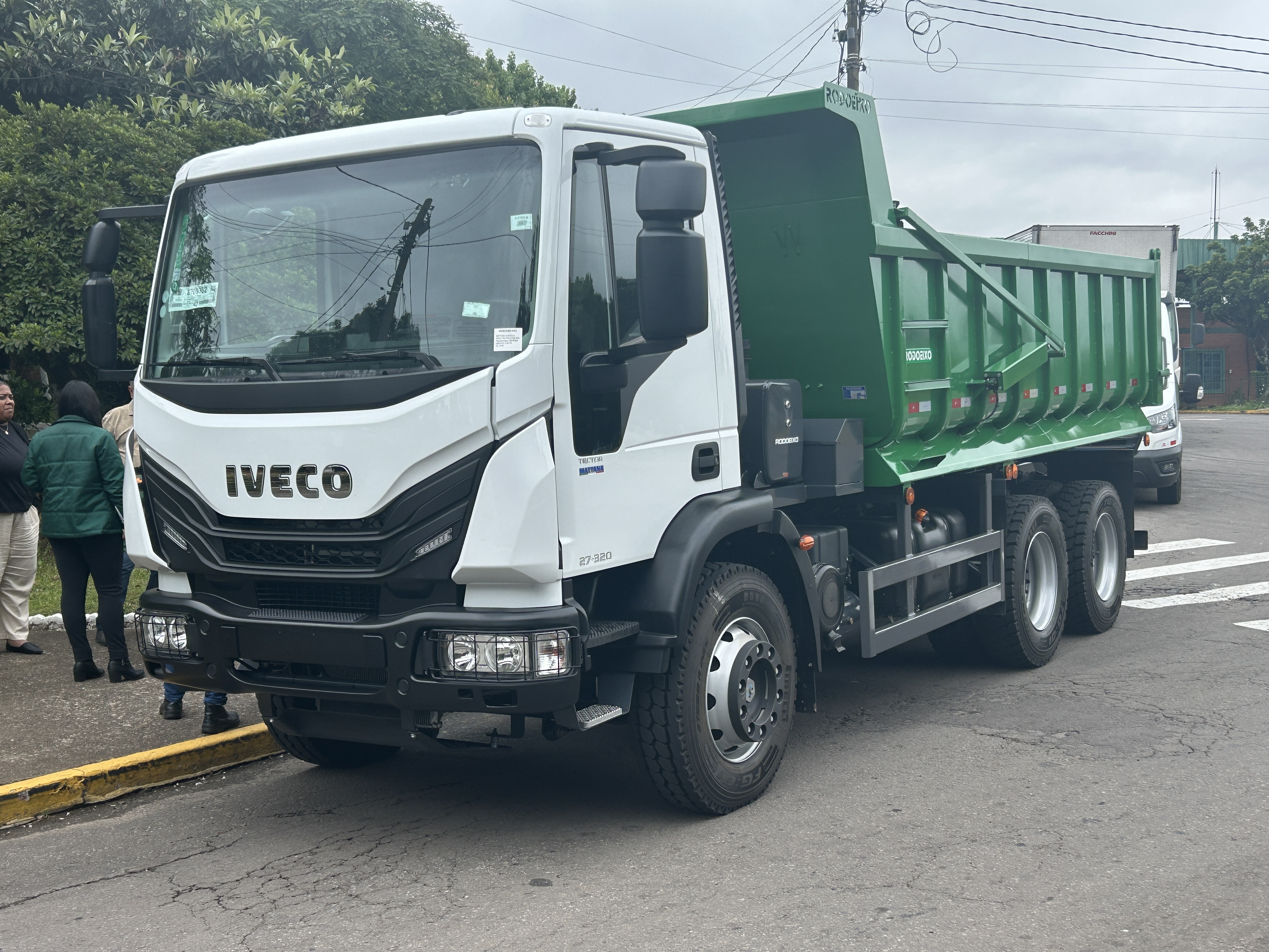  Caminhão caçamba reforça Construção Civil da Codeca