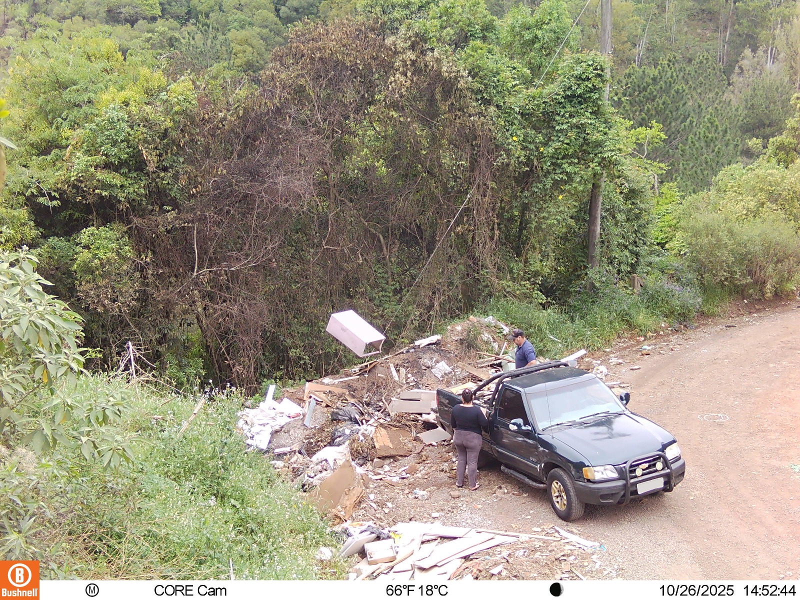 Caxias Mais Limpa: Prefeitura identifica responsáveis por descarte irregular