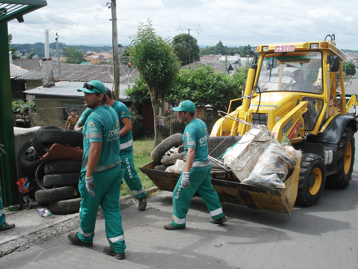  CODECA recolhe 100 toneladas de lixo em ação da Gincana da Dengue