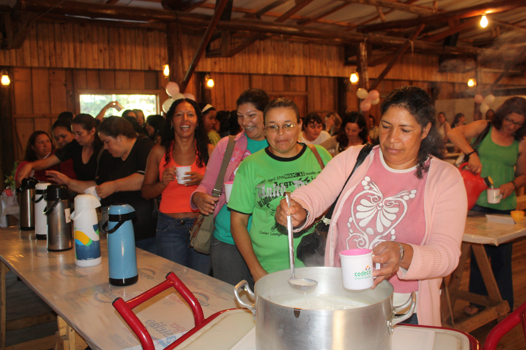  Confira mais imagens da homenagem às mulheres da Varrição