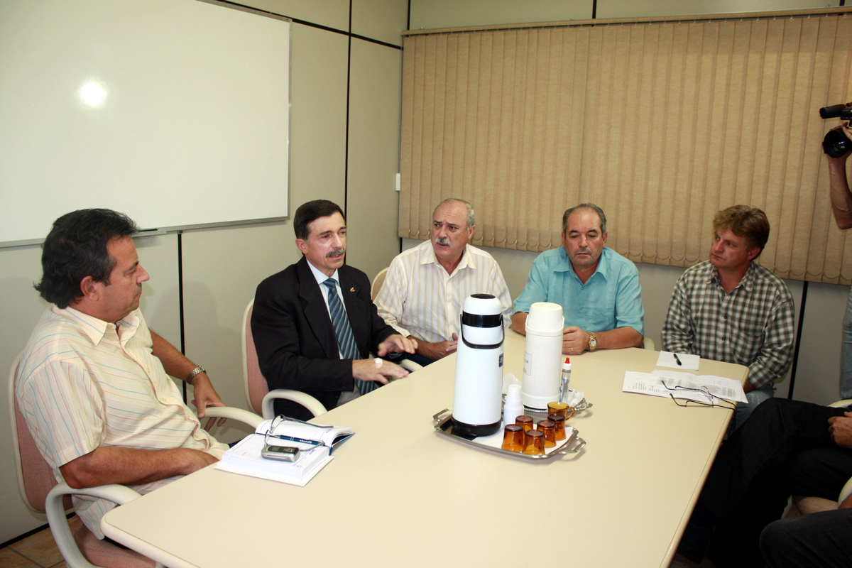  Codeca se reúne com área da segurança para conter vândalos