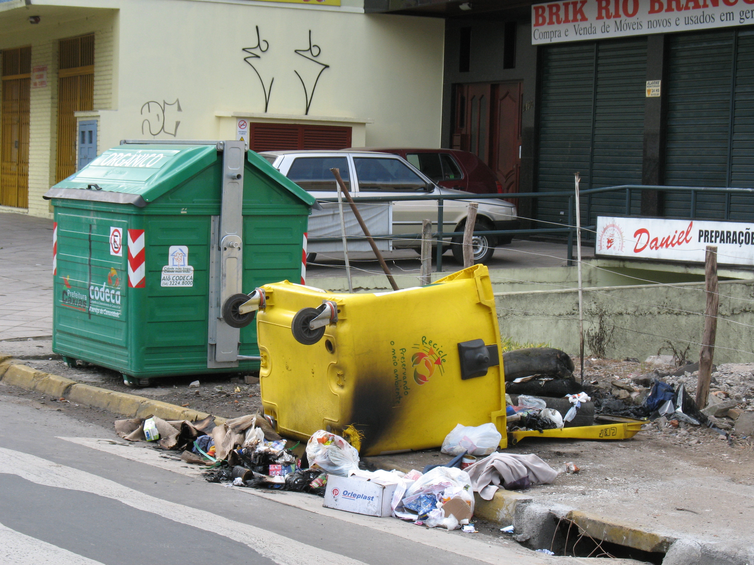  CODECA e Guarda Municipal promovem ações contra vandalismo
