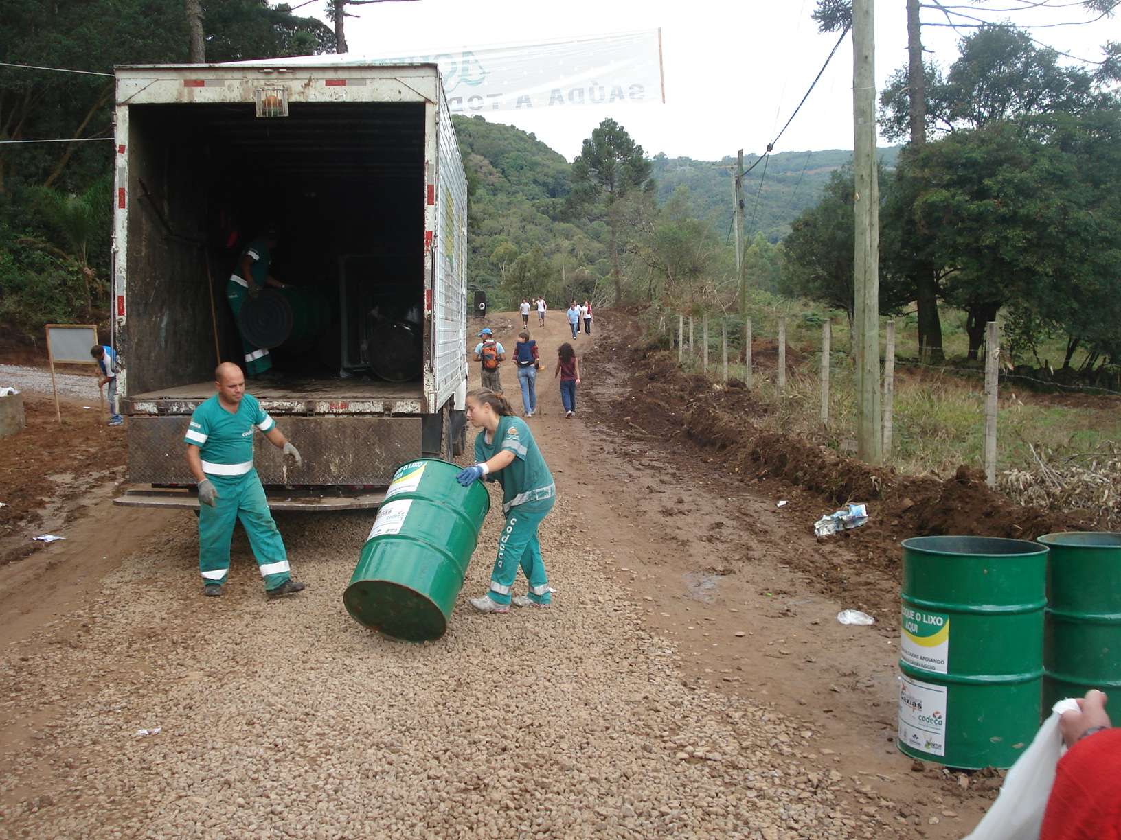  Equipes recolhem onze toneladas de lixo durante Romaria de Caravaggio