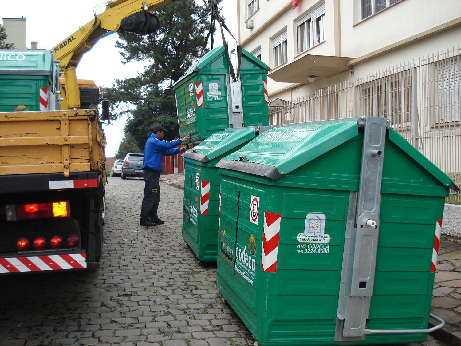  Implantação dos contêineres completa dois anos