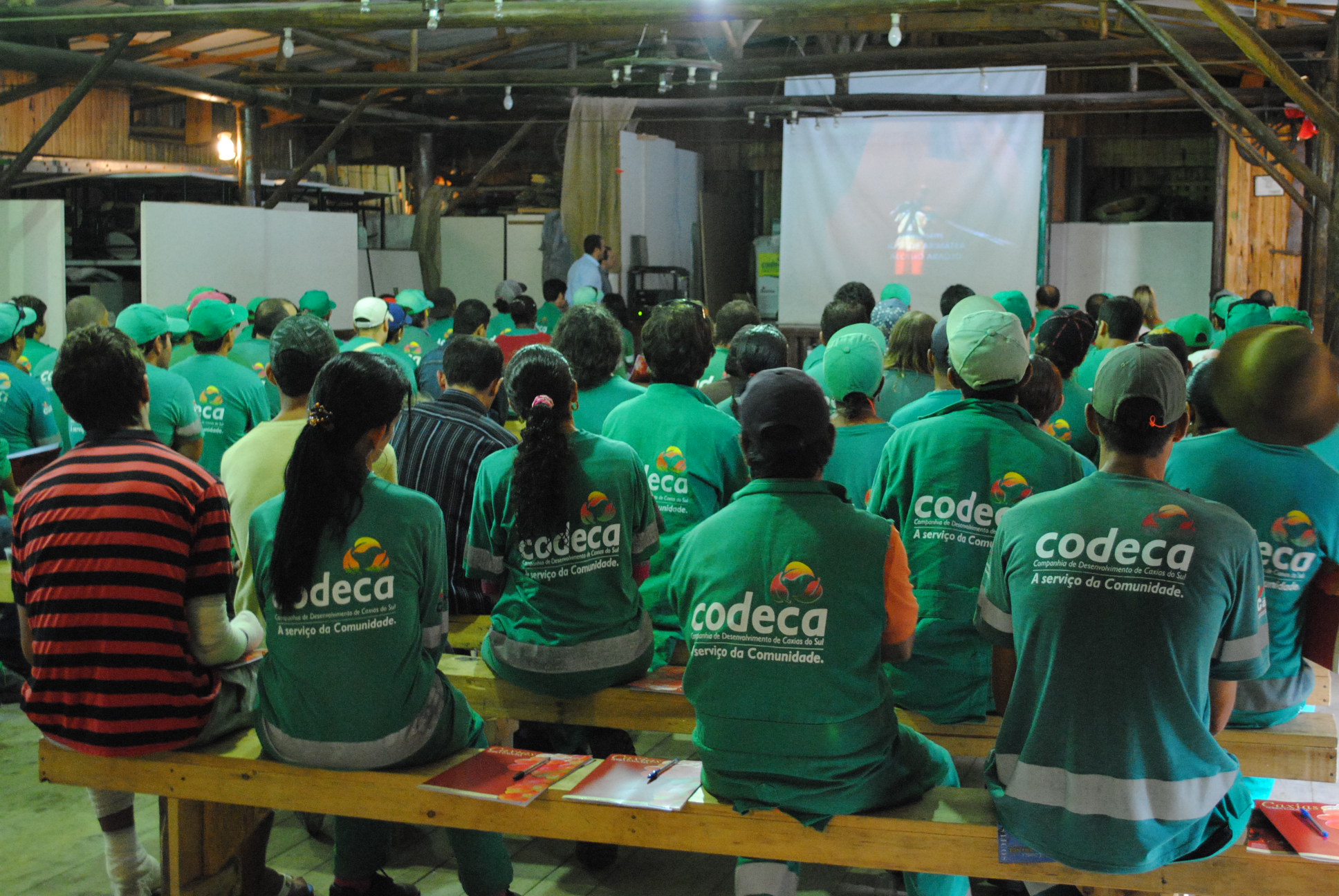  Equipes passam por treinamento especial para a Festa da Uva 2010