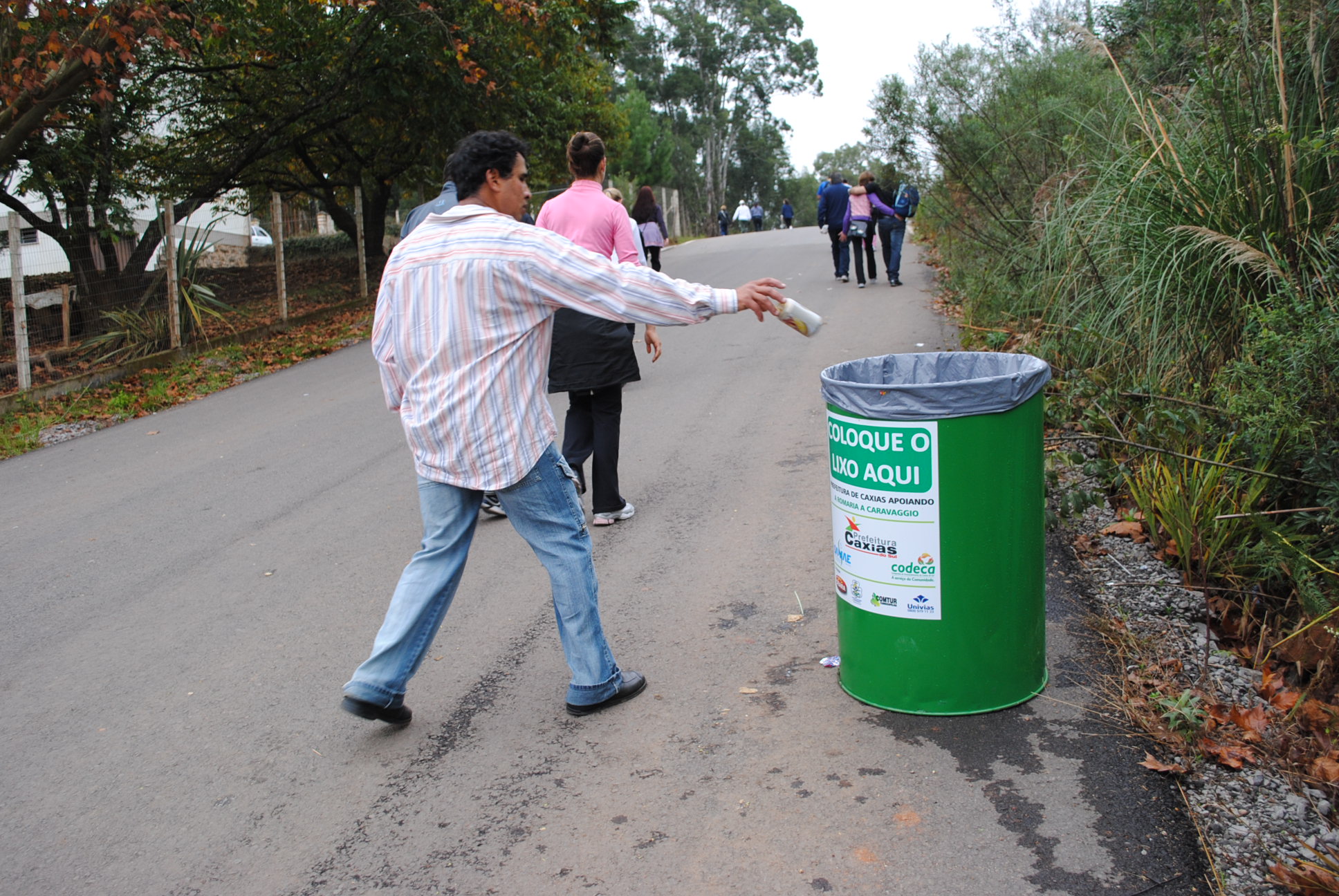  CODECA RECOLHE OITO TON DE LIXO DURANTE ROMARIA DE CARAVAGGIO