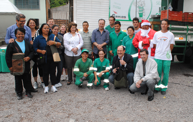  TROCA SOLIDÁRIA DE NATAL DESTE SÁBADO É NO CONQUISTA