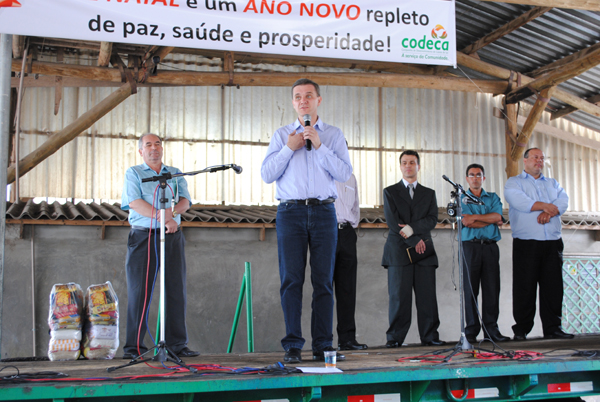  Celebração de fim de ano é marcada por música e emoção