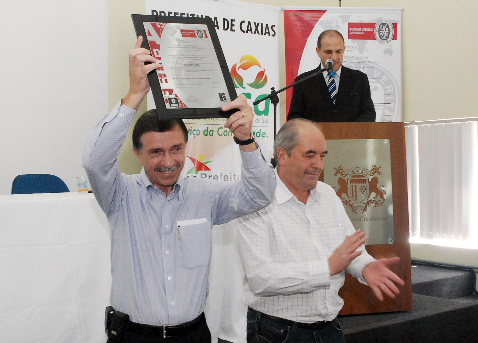  CODECA É A PRIMERA EMPRESA PÚBLICA DO BRASIL A RECEBER A CERTIFICAÇÃO ISO 9001