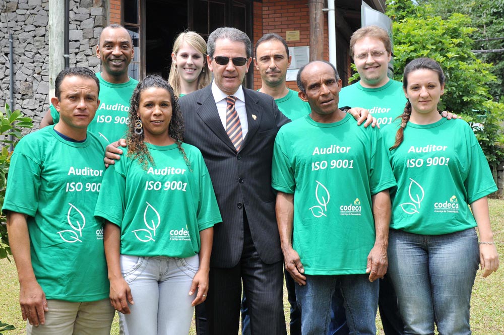  CODECA APRESENTA DADOS DA ISO 9001:2008 AO PREFEITO ALCEU