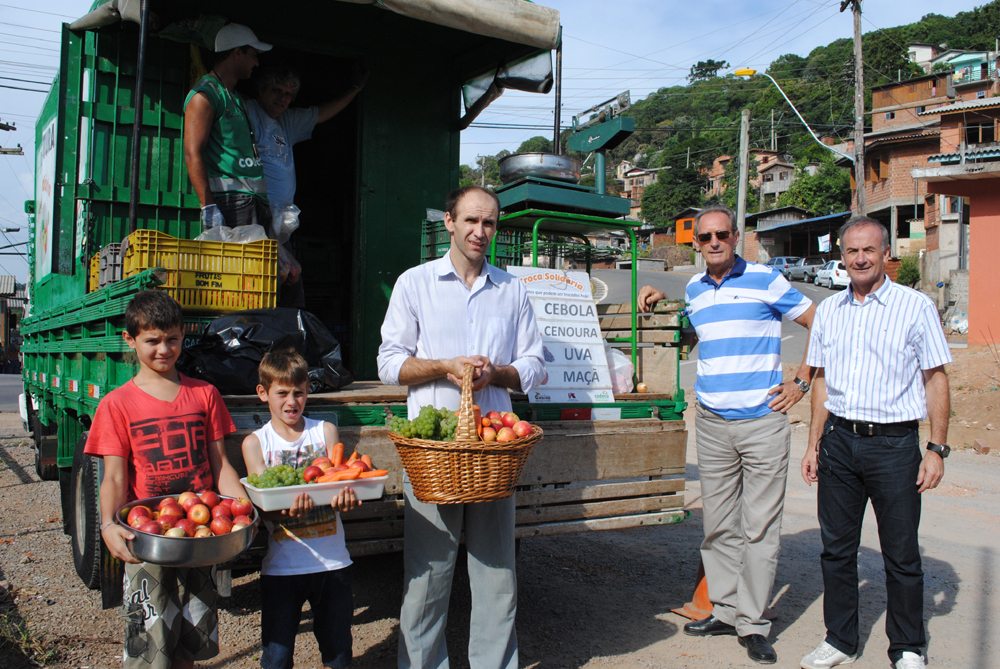  SÁBADO É DIA DE TROCA SOLIDÁRIA