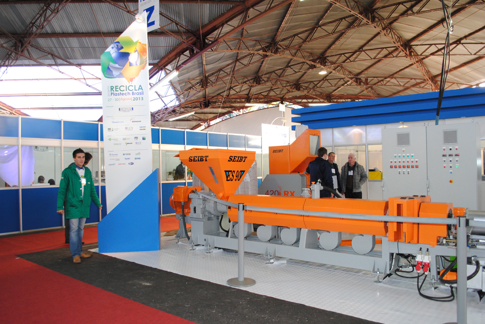  CODECA PARTICIPA DA PLASTECH