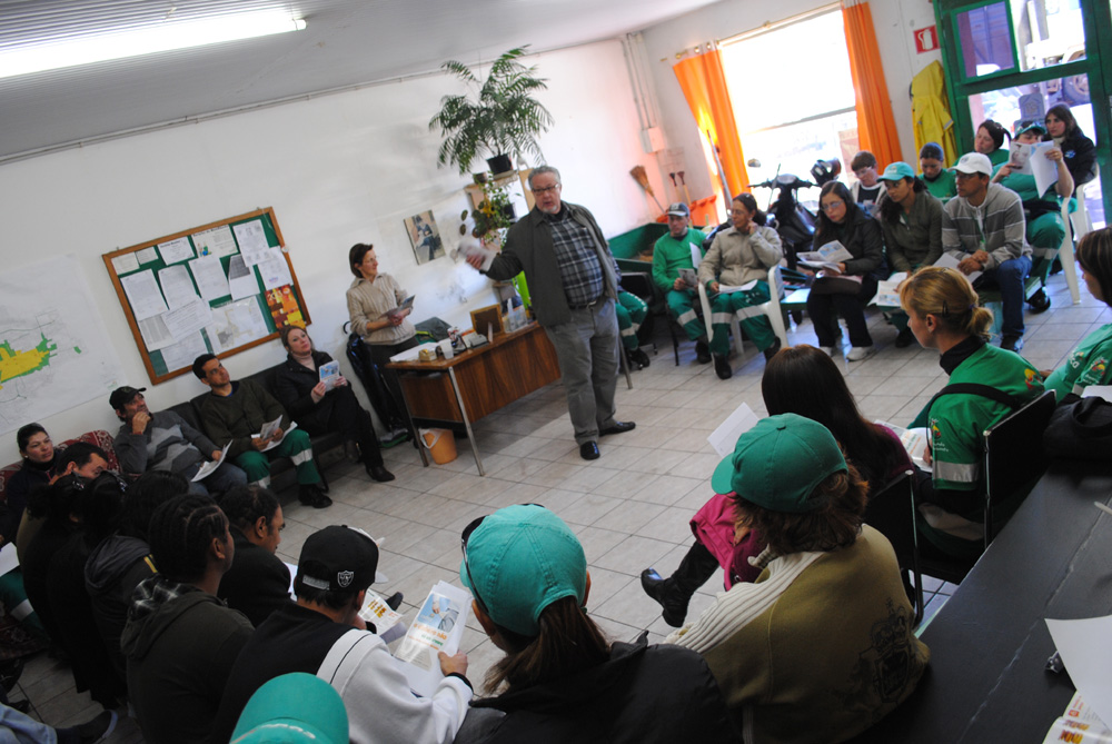  PALESTRAS E CURSOS MOVIMENTAM  FUNCIONÁRIOS