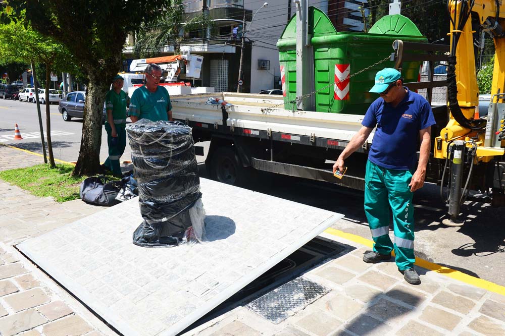  CONTÊINER SUBTERRÂNEO É TESTADO EM CAXIAS