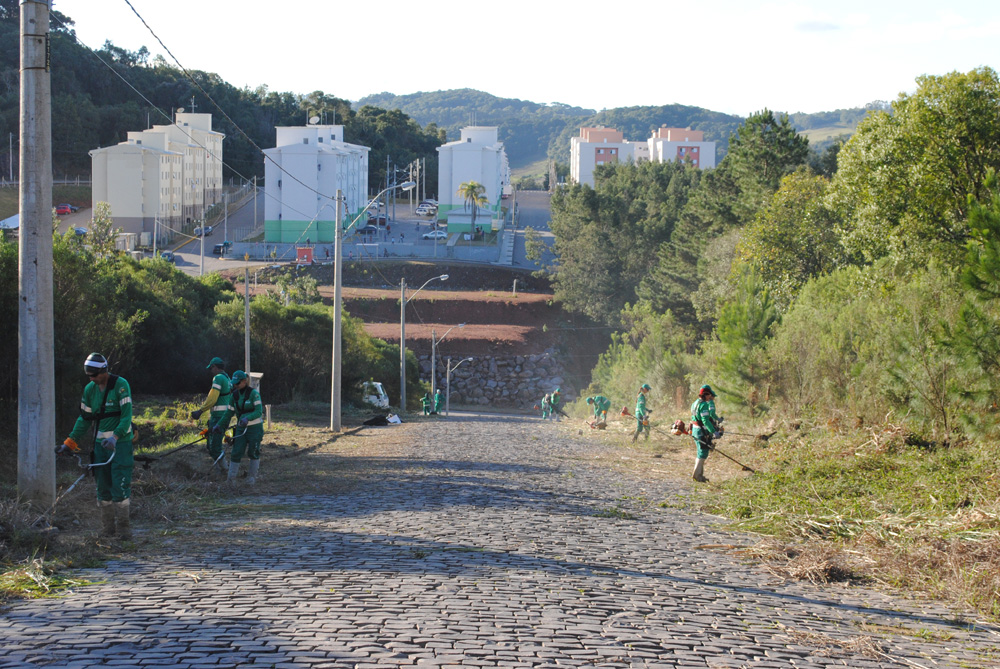  Cronograma da capina inclui Loteamento Campos da Serra
