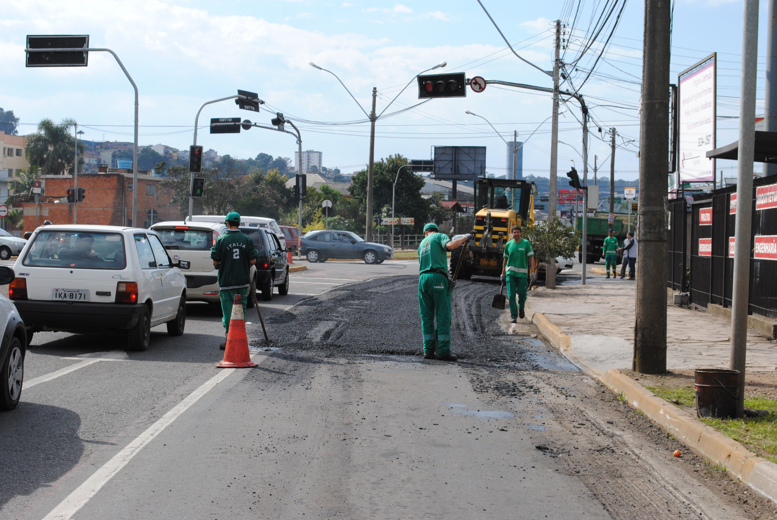  CODECA REALIZA FRESAGEM NA PERIMETRAL