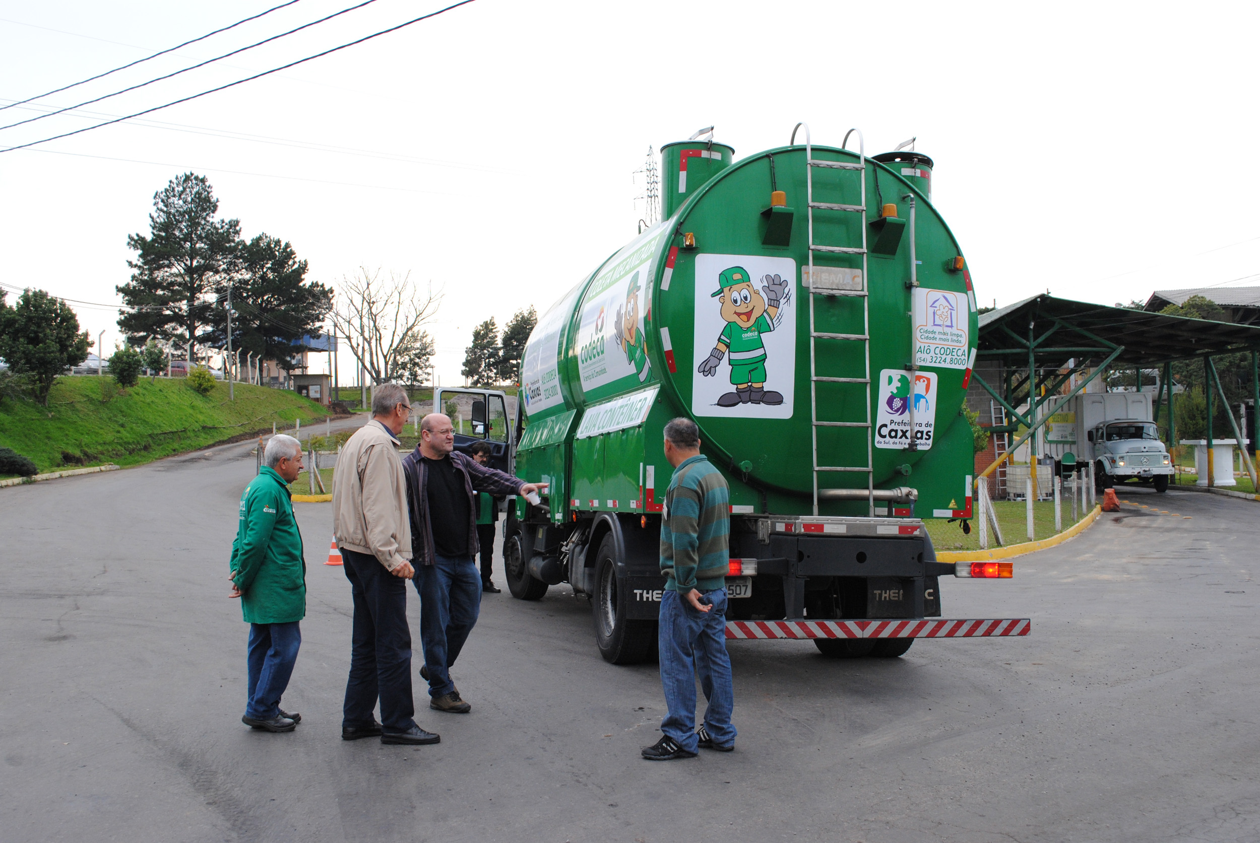  CODECA  REALIZA BLITZ EM VEICULOS E REBOQUES