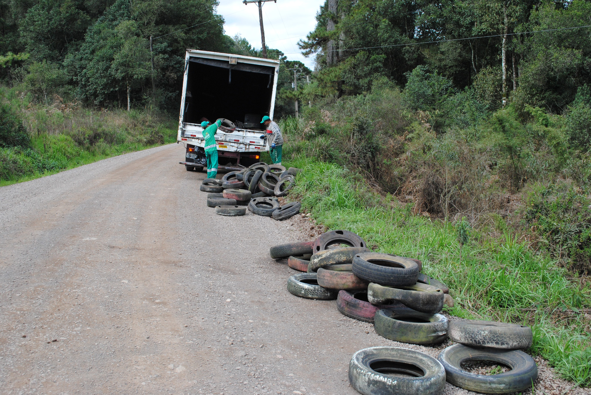  Pneus são recolhidos