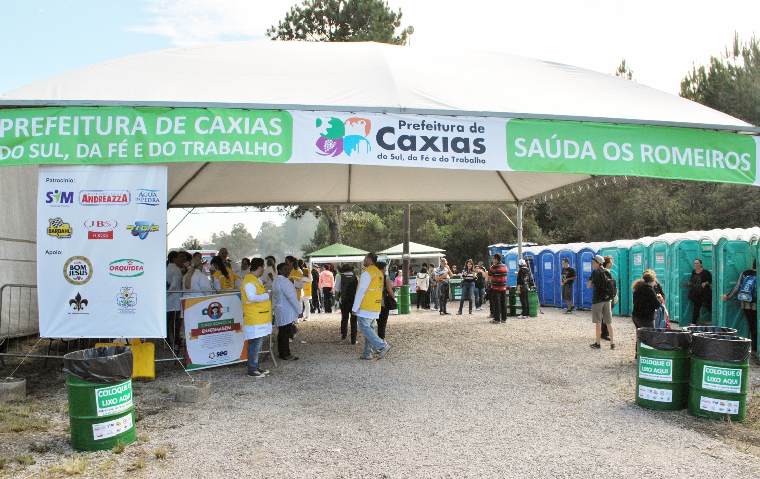  CERCA DE 300 VOLUNTÁRIOS PRESTARAM AUXÍLIO AOS 147 MIL ROMEIROS DE CARAVAGGIO