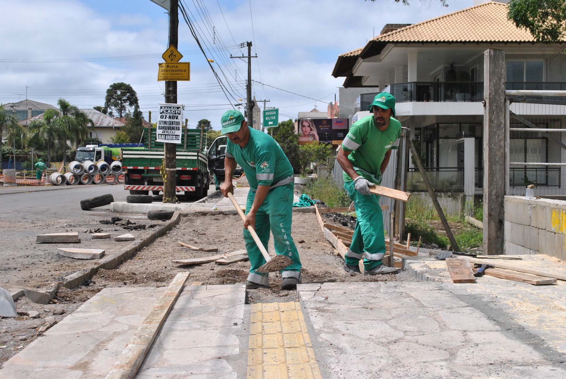  Obras da Avenida Arthur Perottoni estão na fase final