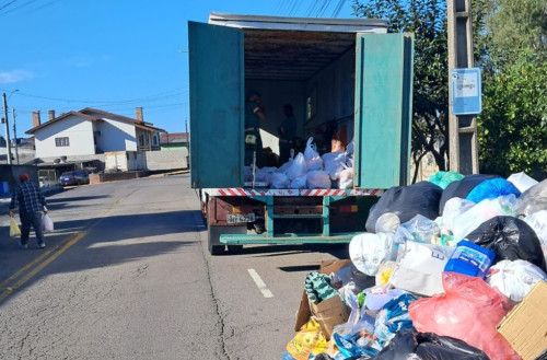 Troca Solidária ocorre neste sábado (30/05) em 12 bairros e loteamentos